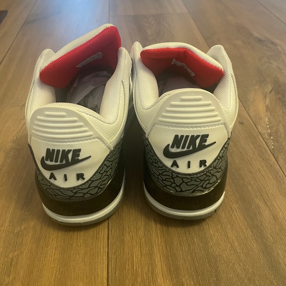 Jordan 3s - Picture 2 of 4